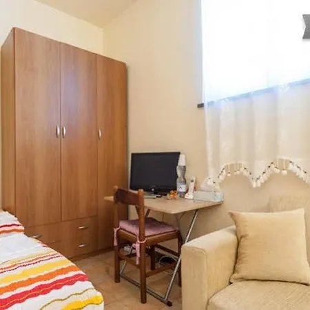 Holiday House Ospedale B&B Bed & Breakfast 2*